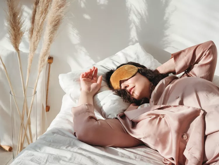 7 Benefits of Sleeping with an Eye Mask, According to a Derm and a Sleep Coach