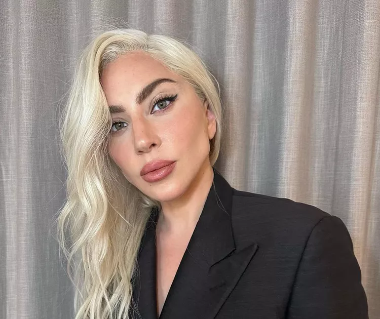 Lady Gaga Just Debuted Chunky Black Highlights and a Feather Mohawk